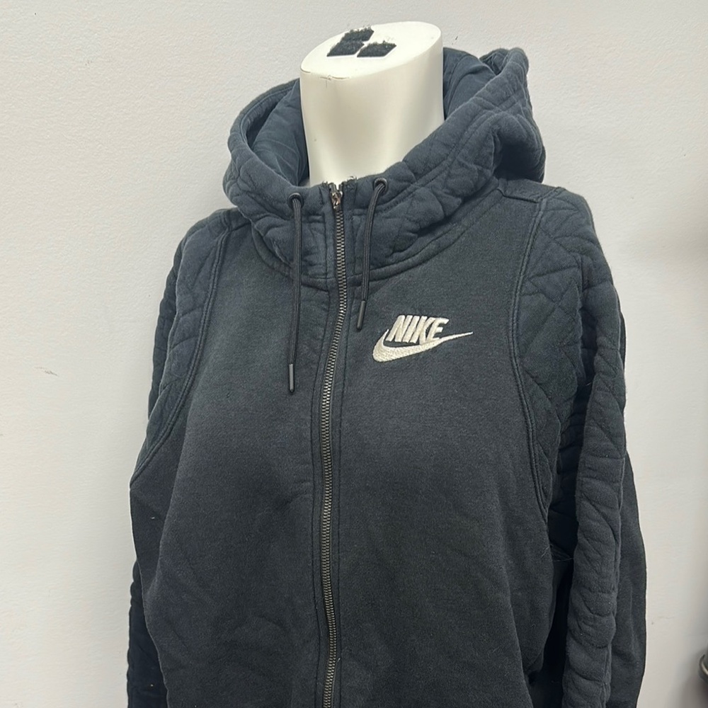 Nike Sweater